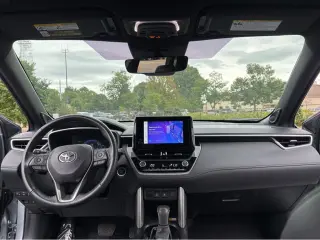 Gold Certified2023 Toyota Corolla Cross Hybrid XSE
