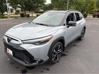 Gold Certified2023 Toyota Corolla Cross Hybrid XSE