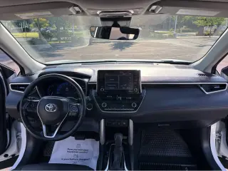 Gold Certified2022 Toyota Corolla Cross XLE