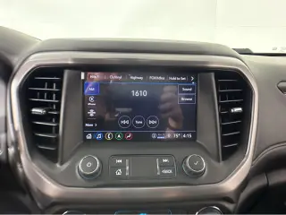 2022 GMC Acadia AT4