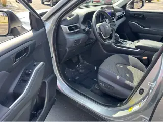 Gold Certified2023 Toyota Highlander Hybrid LE