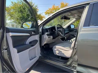 Silver Certified2019 Toyota Highlander XLE
