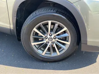 Silver Certified2019 Toyota Highlander XLE