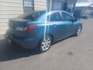 2011 Mazda MAZDA3 i Touring