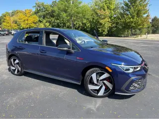 2023 Volkswagen Golf GTI SE