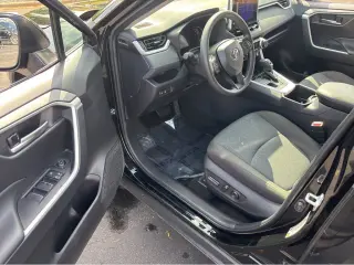 Gold Certified2025 Toyota RAV4 XLE