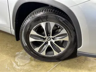 Gold Certified2022 Toyota Highlander XLE