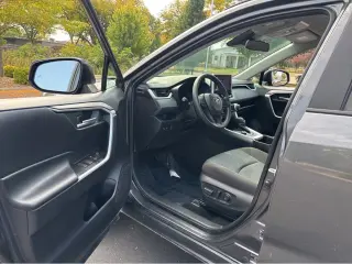 Gold Certified2025 Toyota RAV4 Hybrid XLE