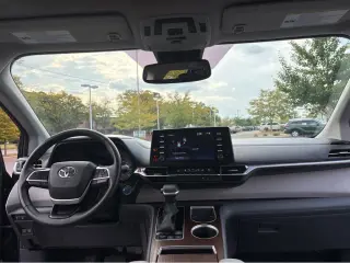 2024 Toyota Sienna XLE