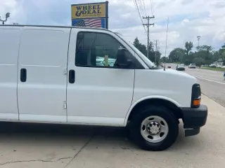 2017 Chevrolet Express 2500