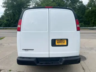 2017 Chevrolet Express 2500