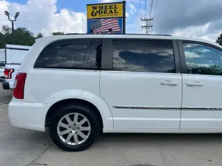 2013 Chrysler Town and Country Touring