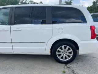 2013 Chrysler Town and Country Touring