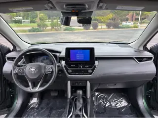 Gold Certified2024 Toyota Corolla Cross XLE
