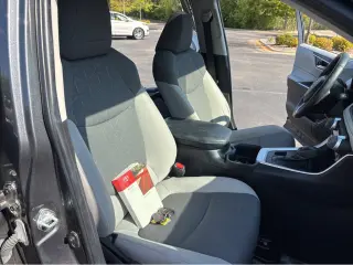 Gold Certified2022 Toyota RAV4 XLE