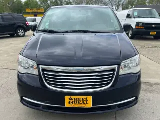2015 Chrysler Town and Country Touring