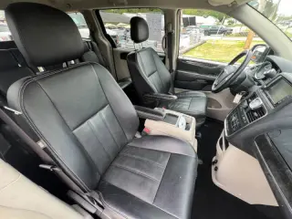 2015 Chrysler Town and Country Touring