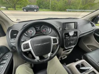 2015 Chrysler Town and Country Touring