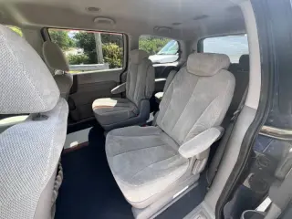 2008 Kia Sedona LX