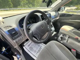 2008 Kia Sedona LX