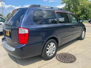 2008 Kia Sedona LX