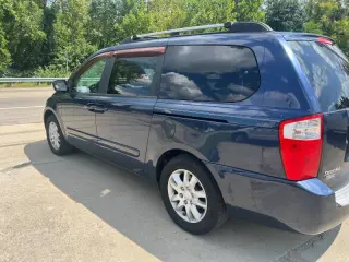 2008 Kia Sedona LX