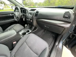2011 Kia Sorento LX