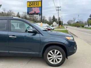 2011 Kia Sorento LX