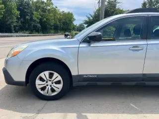 2013 Subaru Outback 2.5i