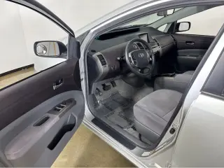 2005 Toyota Prius 5dr HB (Natl)