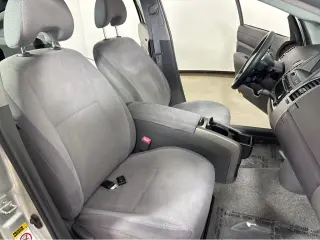 2005 Toyota Prius 5dr HB (Natl)