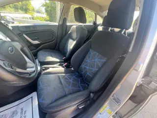 2011 Ford Fiesta SE