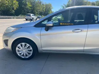 2011 Ford Fiesta SE