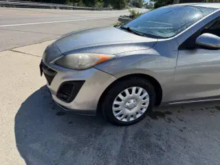 2011 Mazda MAZDA3 i Sport