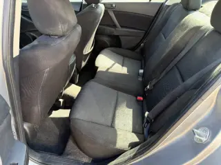 2011 Mazda MAZDA3 i Sport