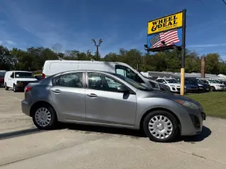 2011 Mazda MAZDA3 i Sport