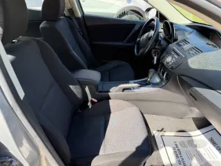 2011 Mazda MAZDA3 i Sport