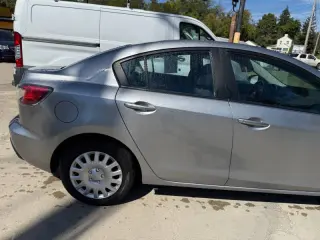 2011 Mazda MAZDA3 i Sport