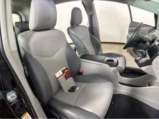 Silver Certified2015 Toyota Prius v Four