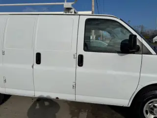 2017 Chevrolet Express 2500