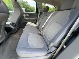 2011 Chevrolet Traverse LS