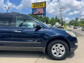 2011 Chevrolet Traverse LS