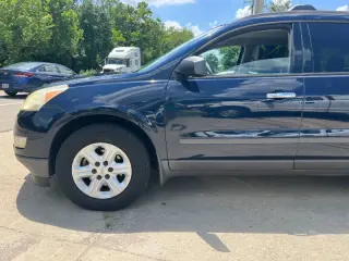 2011 Chevrolet Traverse LS