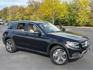 2019 Mercedes-Benz  GLC 300