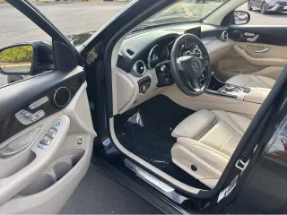 2019 Mercedes-Benz  GLC 300