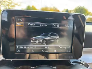 2019 Mercedes-Benz  GLC 300