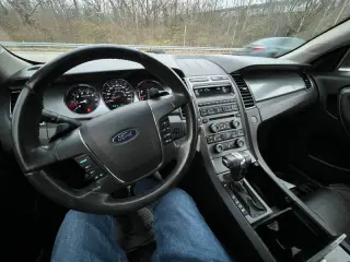 2012 Ford Taurus SEL