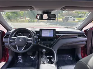 Gold Certified2022 Toyota Camry Hybrid XLE