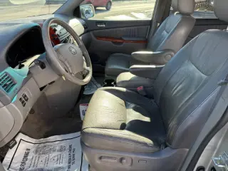 2009 Toyota Sienna XLE