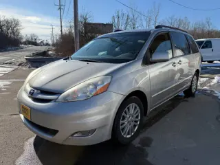 2009 Toyota Sienna XLE